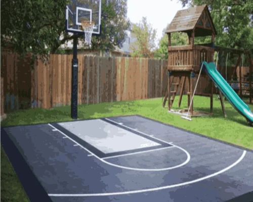 → HALF BASKETBALL COURT